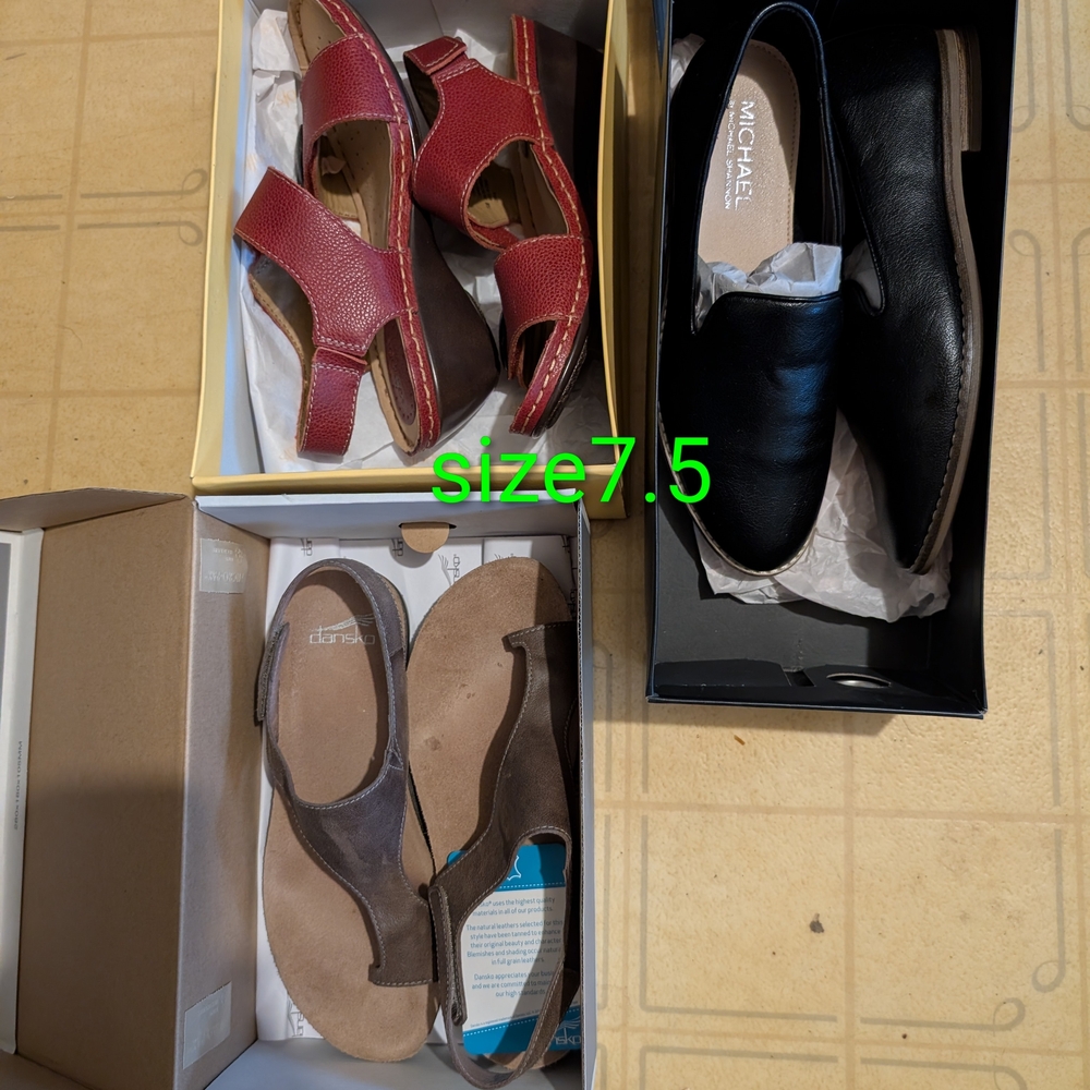Stylish Ladies Shoes 7.5-8.5